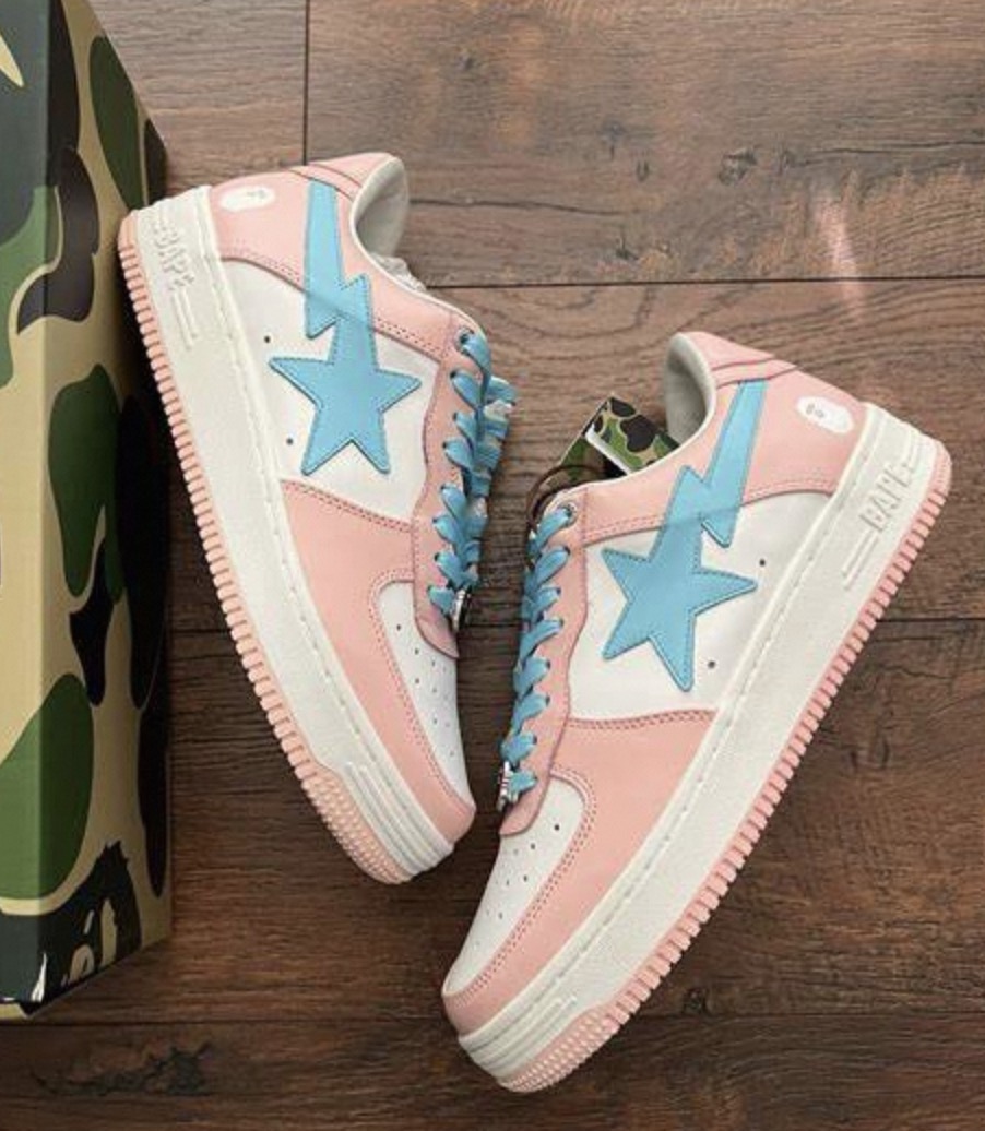 Pink Bapesta Shoes: Striding in Colorful Streetwear Style插图4
