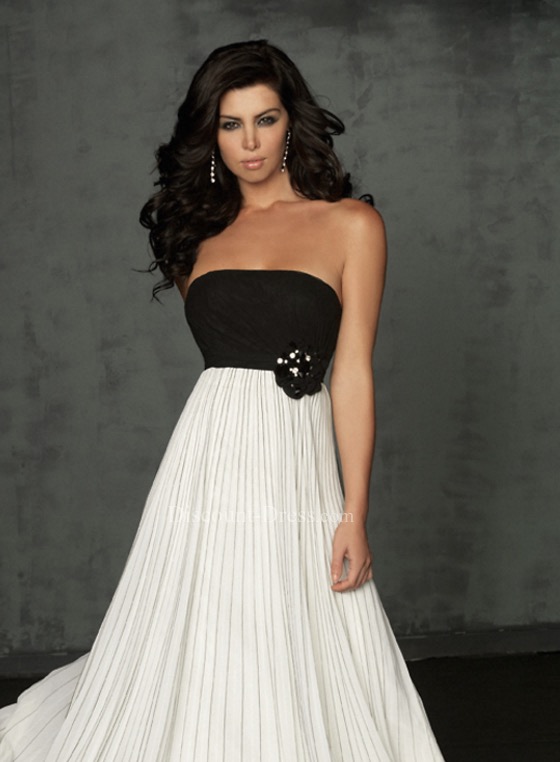 Long White Dresses for Women: Eternal Style Redefined