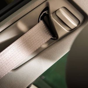 how to fix seat belt retractor