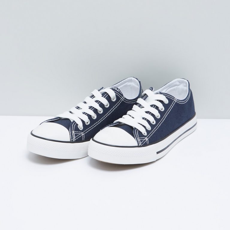 Why Canvas Shoes Are a Must-Have in Every Wardrobe