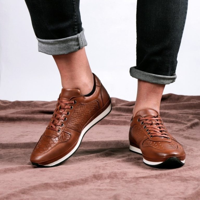 Leather Sneaker: The Blend of Style, Comfort, and Durability