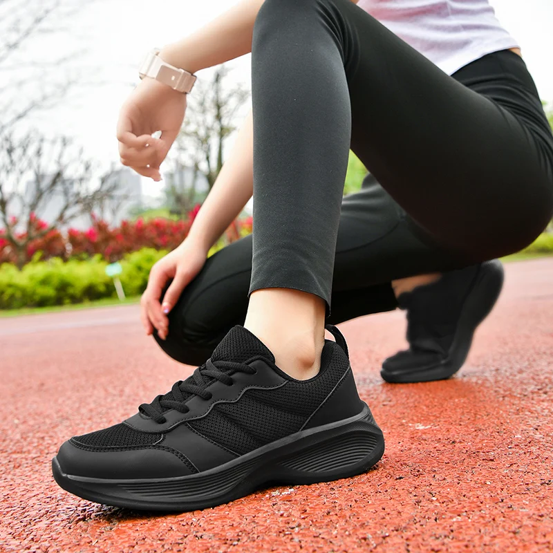 running-shoes-black-