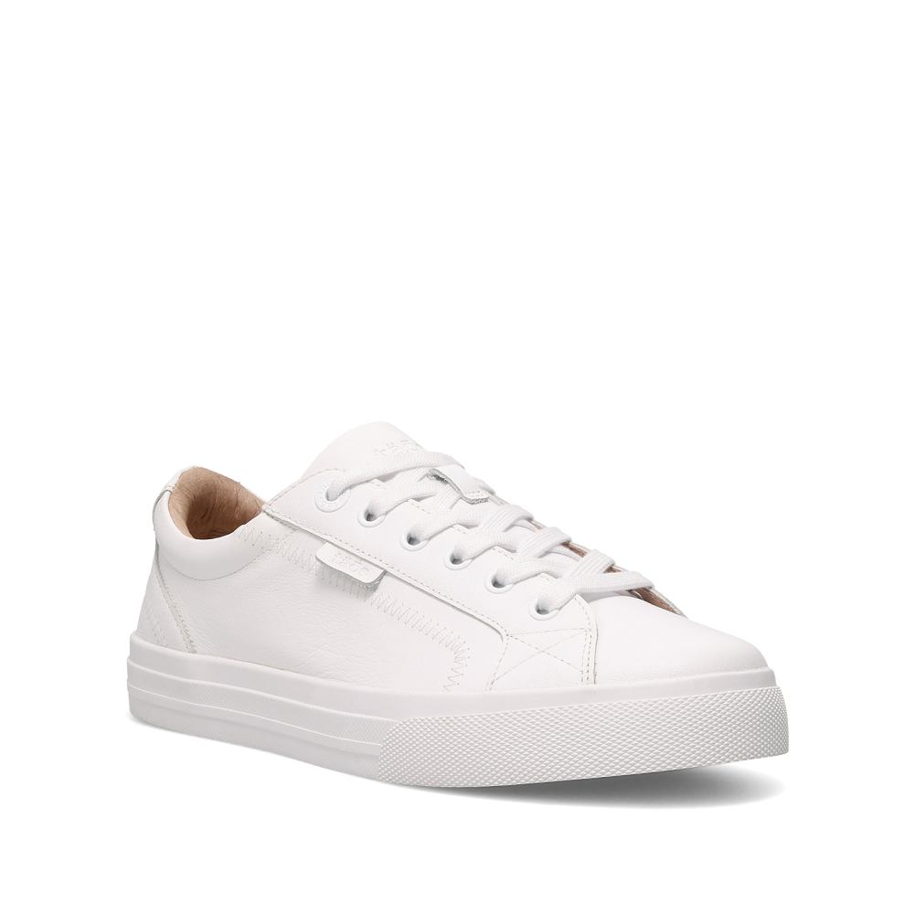 womens white sneaker