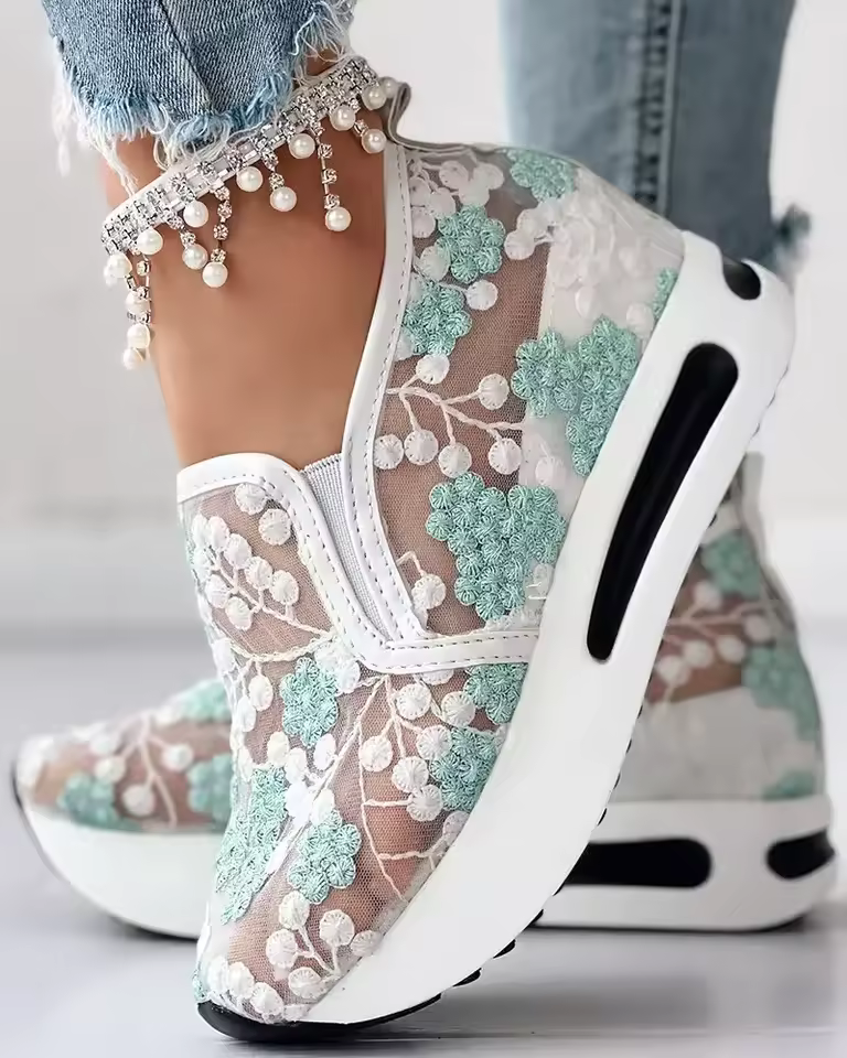 wedge sneaker