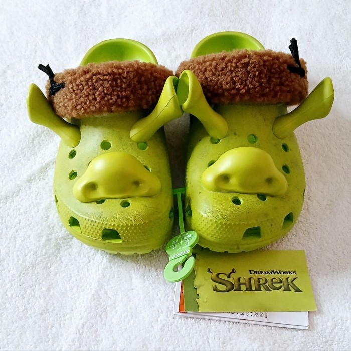 shrek crocs